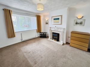 Lounge- click for photo gallery